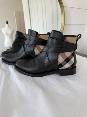 Burberry Black Leather Ankle Boots with Beige Check Panel and Red Accent